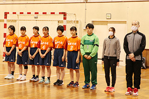 本通中学校ハンドボール部　贈呈式